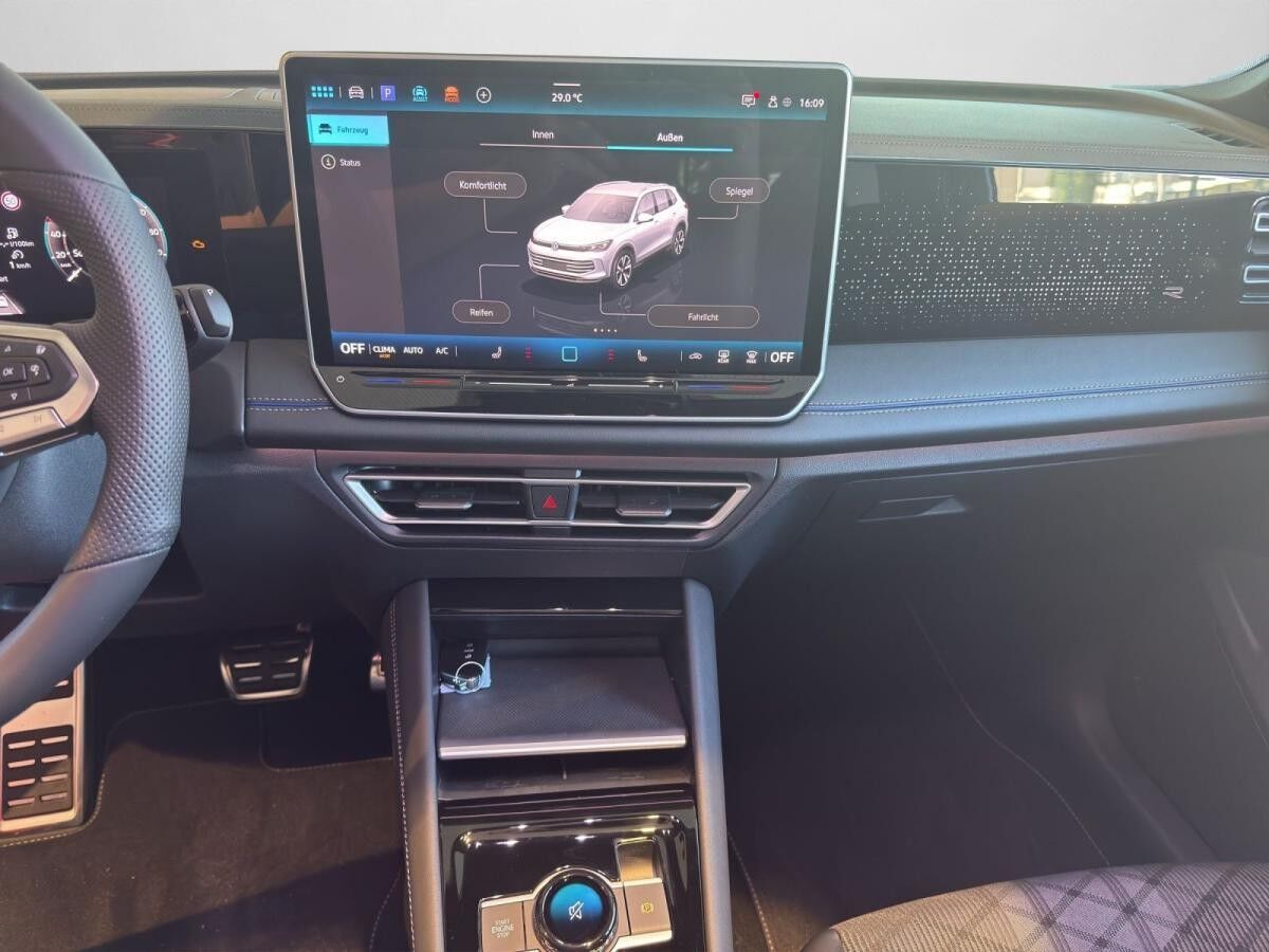 Volkswagen Tiguan R-Line 2.0 TSI 4MO DSG BLACKSTYL PANO AHK