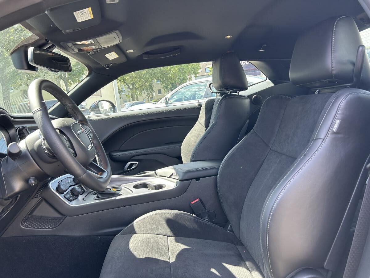 Dodge Challenger 5.7 V8 HEMI R/T  SONDERAKTION