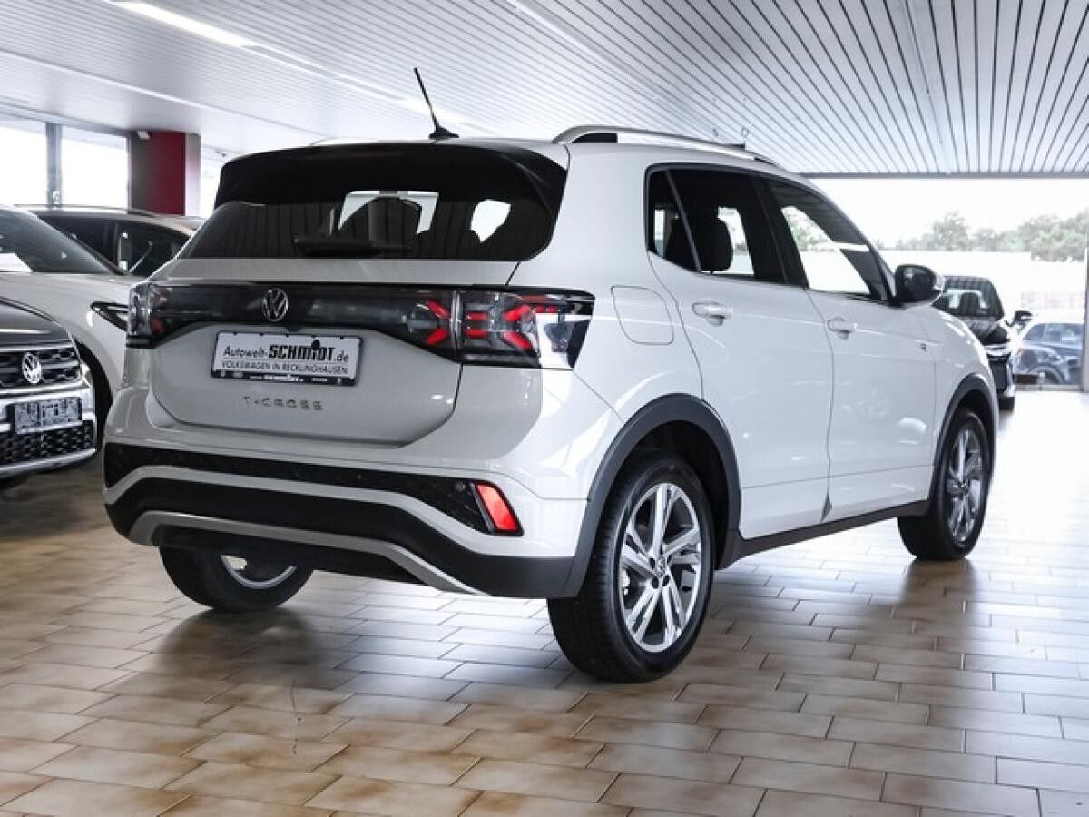 Volkswagen T-Cross 1,0 TSI DSG R-Line ACC Matrix AHKK R-Kamera Navi