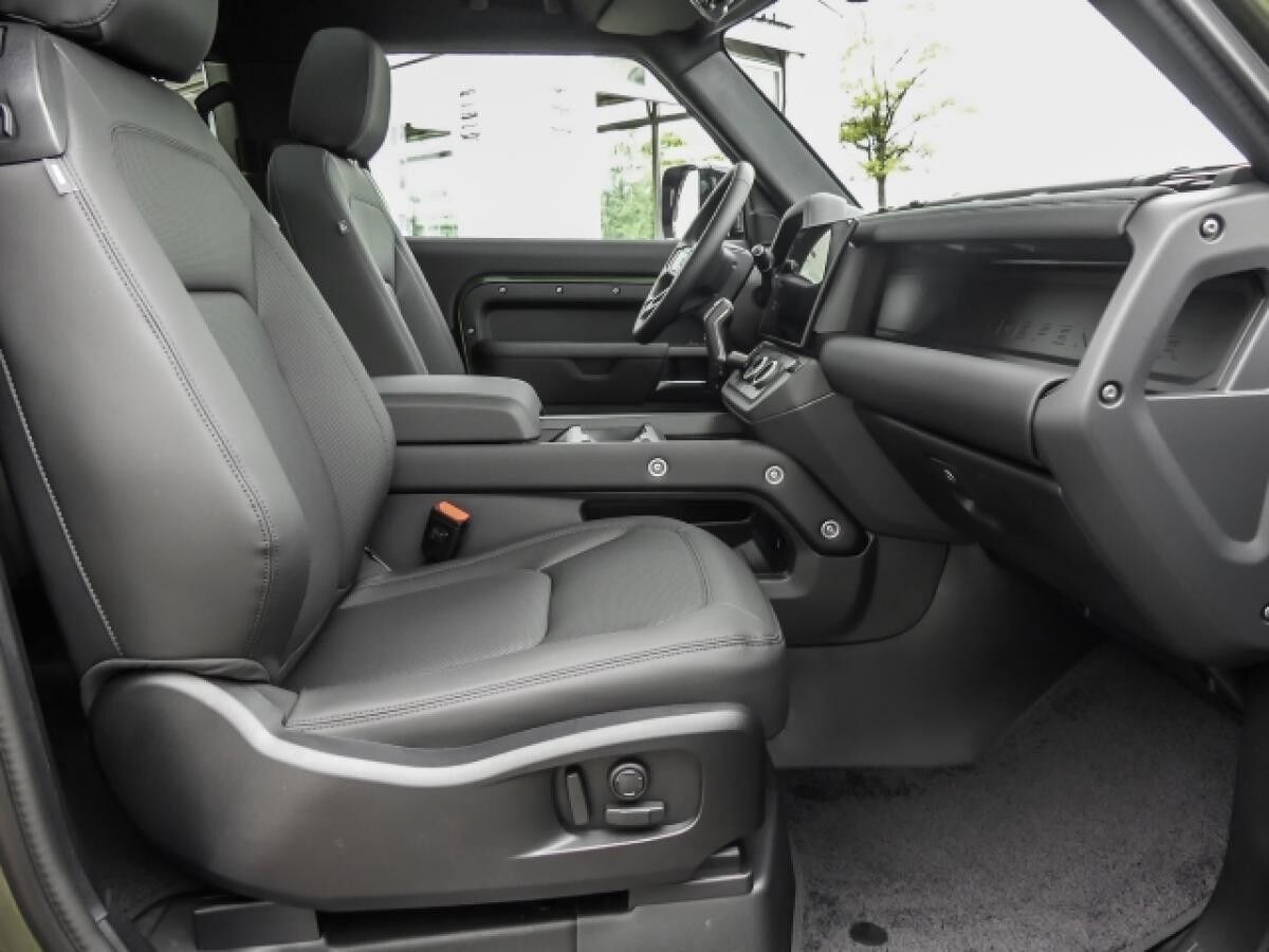 Land Rover Defender 90 X-Dynamic SE D250 Mild-Hybrid Luftfederung AHK Navi Memory Sitze Soundsystem