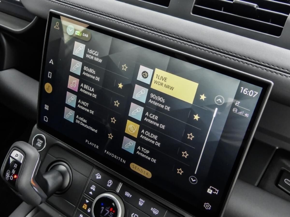 Land Rover Defender 90 X-Dynamic SE D250 Mild-Hybrid Luftfederung AHK Navi Memory Sitze Soundsystem