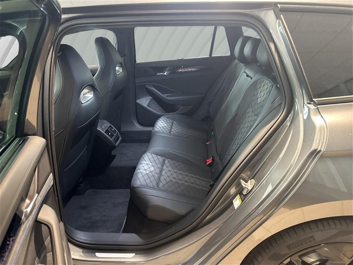 Volkswagen Passat Variant 2.0 TDI 142 kW 4Motion R-Line