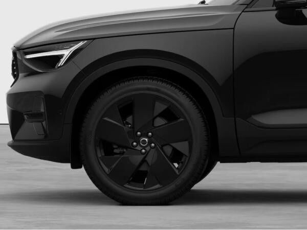 Volvo XC40 B3 Benzin DKG Automatik Ultra - Black Edition - mit Anhängerkupplung und Standheizung - Mj. 2026