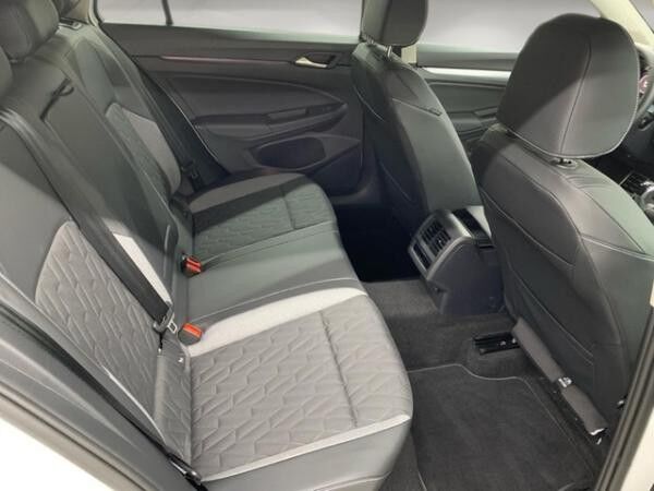 Volkswagen Golf VIII Variant 1.5 TSI Goal LED Navi Kamera