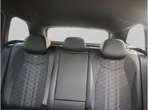 Volkswagen Passat R-Line, sofort greifbar!