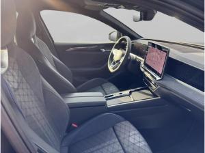 Volkswagen Passat R-Line, sofort greifbar!