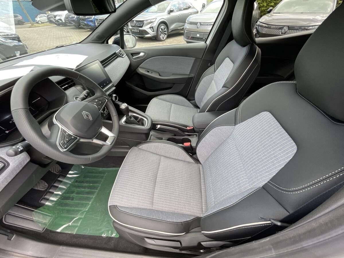 Renault Clio TCe90 Techno WinterPaket Ganzjahresbereifung