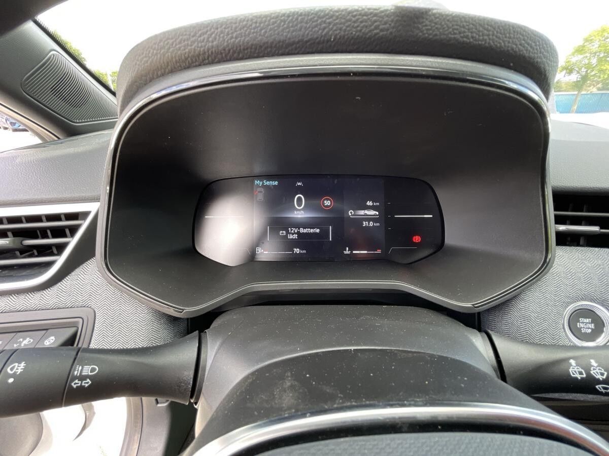 Renault Clio TCe90 Techno WinterPaket Ganzjahresbereifung