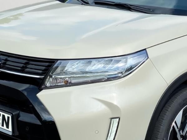 Suzuki Vitara Comfort+ 1.5 Hybrid Panoramadach + Navi + Rückfahrkamera
