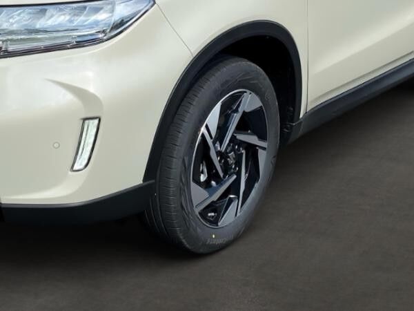 Suzuki Vitara Comfort+ 1.5 Hybrid Panoramadach + Navi + Rückfahrkamera