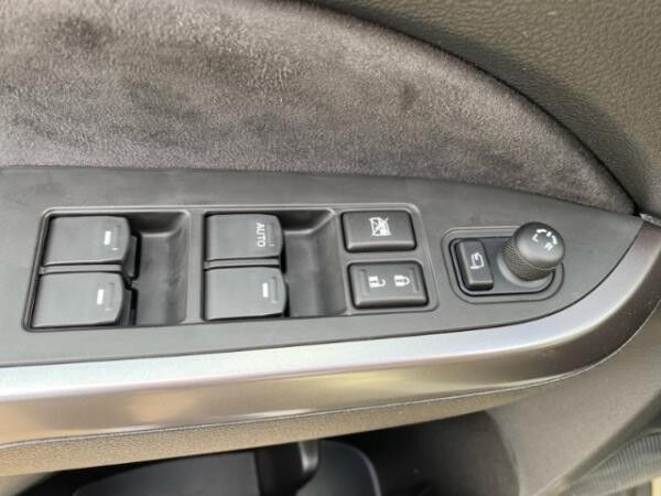 Suzuki Vitara Comfort+ 1.5 Hybrid Panoramadach + Navi + Rückfahrkamera