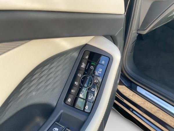 Audi A6 Avant Avant TDI quattro S troni