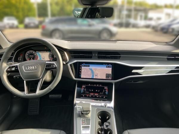 Audi A6 Limousine advanced 45 TFSI quattro / Matrix