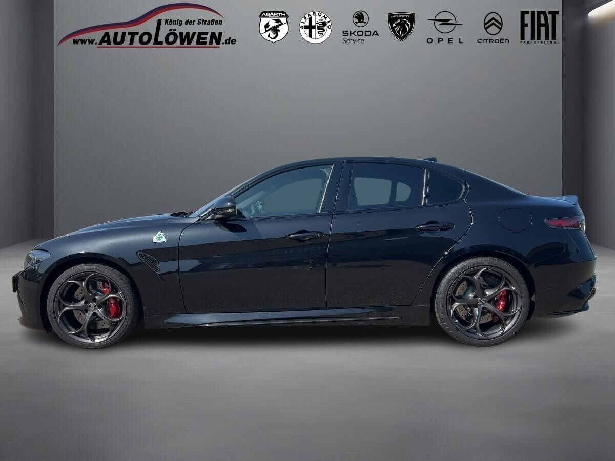 Alfa Romeo Giulia Quadrifoglio MY24 2.9 V6 - Akrapovic Abgasanlage *Sofort Verfügbar*