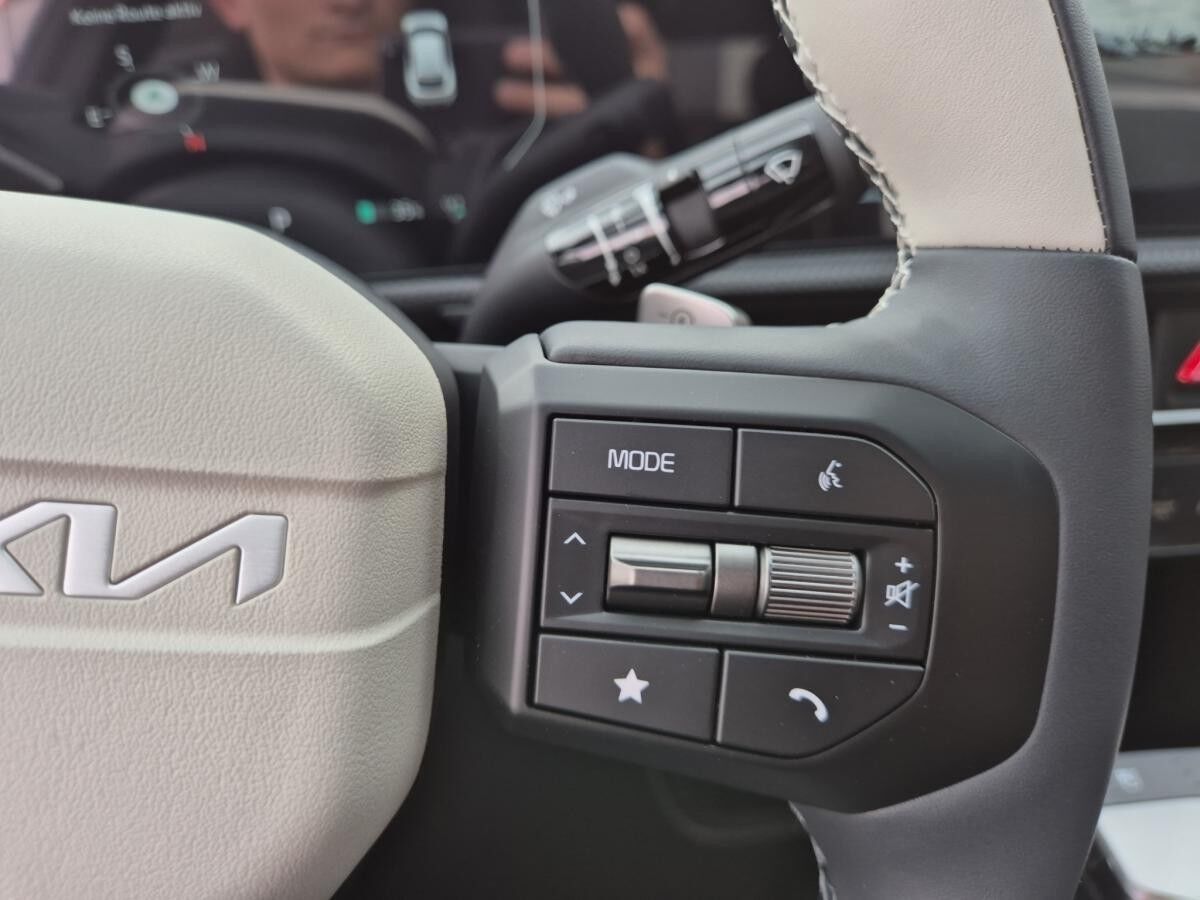 Kia EV6 GT-Line 84 AWD | VOLLAUSSTATTUNG | GEWERBLICH Kia EV6 GT-Line 84 AWD | VOLLAUSSTATTUNG | GEWERBLICH