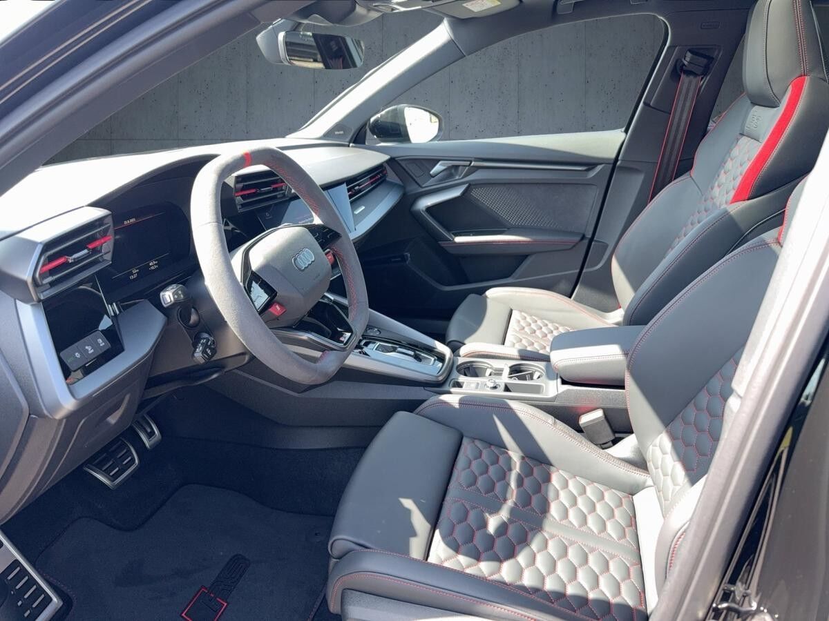 Audi RS3 RS 3 Sportback S tr. PANO RS-Abgas Matrix HUD