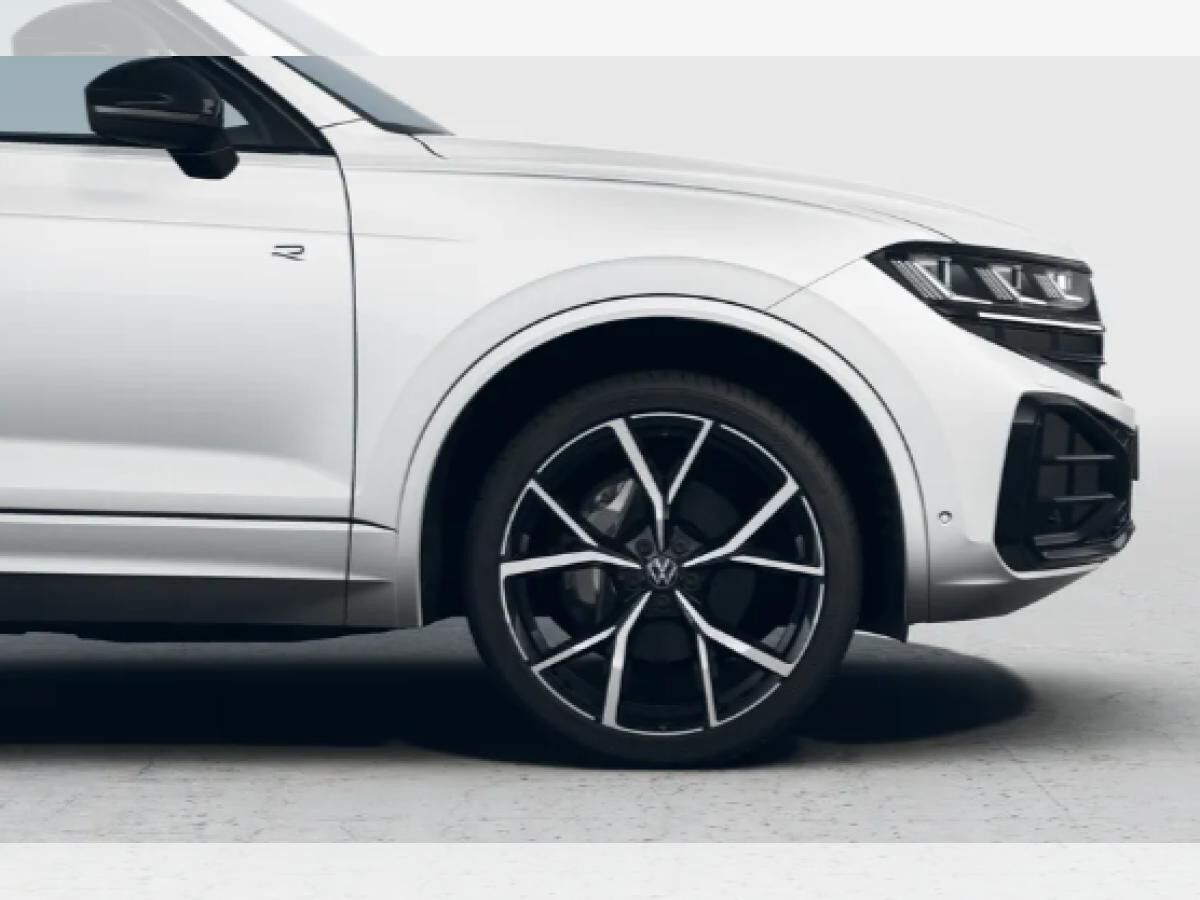 Volkswagen Touareg R-LINE 286PS V6 TDI*BLACK STYLE*MATRIX*AHK*LUFT*STANDHZG*PANO*LEDER*117.312€