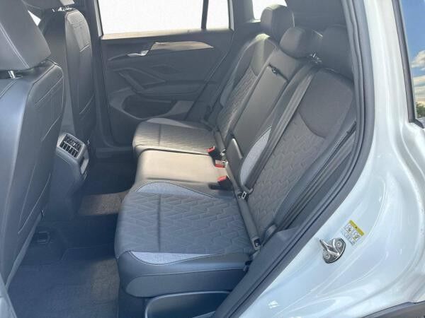 Volkswagen Tiguan GOAL 1,5l eTSI DSG*AHK*Keyless*Navi