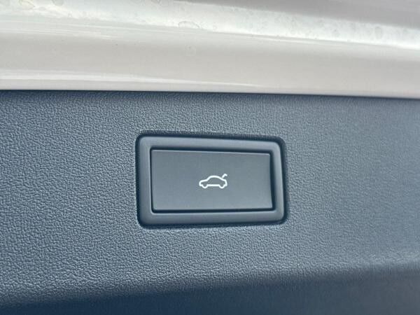 Volkswagen Tiguan GOAL 1,5l eTSI DSG*AHK*Keyless*Navi