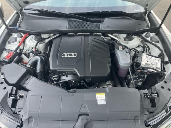 Audi A6 Avant advanced 45 TFSI S-tronic / AHK, LED