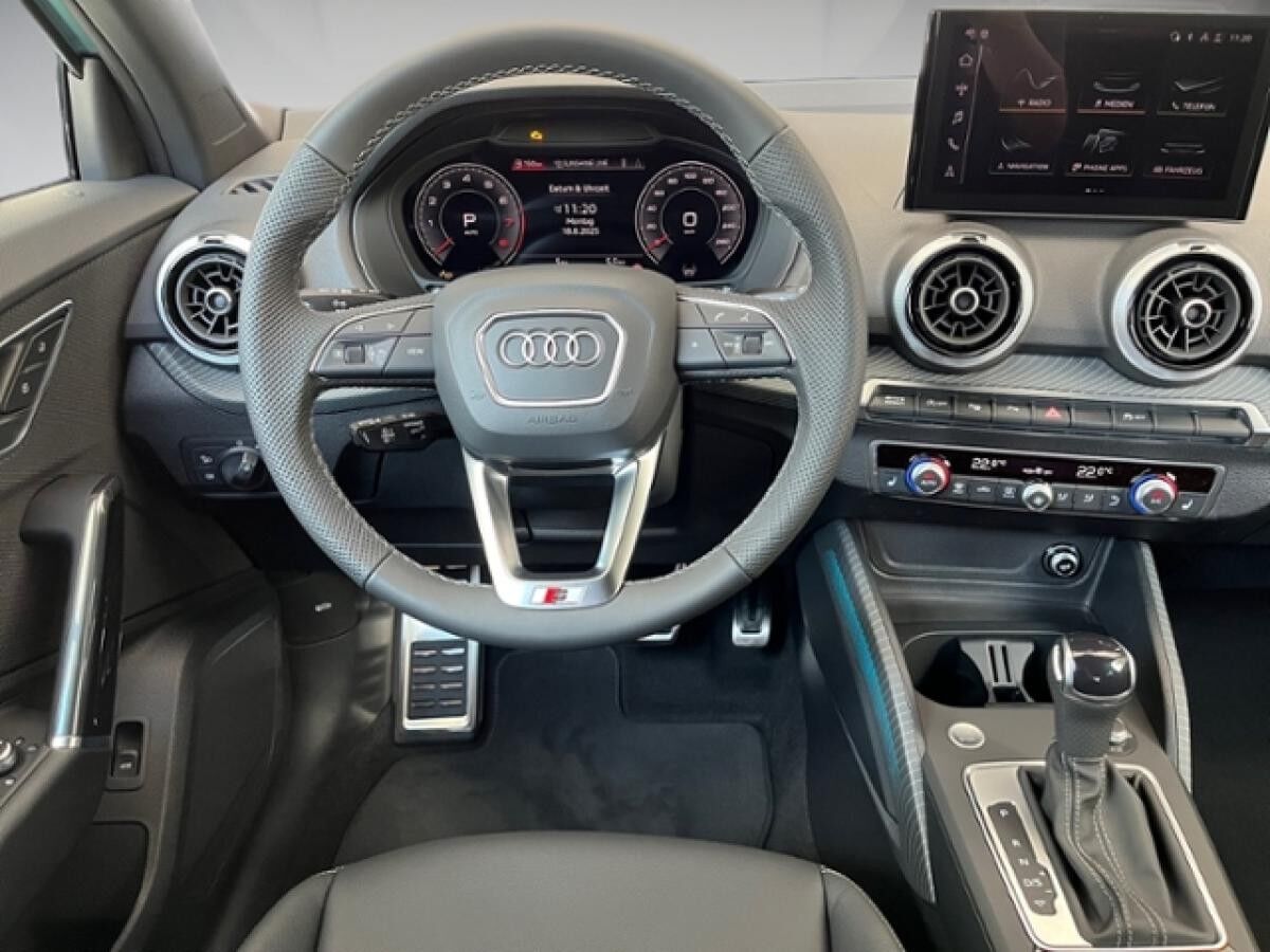 Audi Q2 S line 35 TFSI S tronic LED