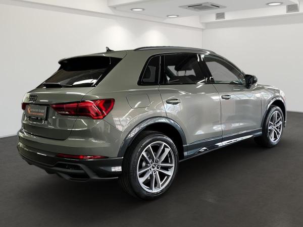 Audi Q3 S line Int. S LED Scheinw. MMI Navi Assistenzpaket Rückfahrkamera