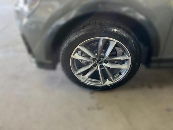 Audi Q3 S line Int. S LED Scheinw. MMI Navi Assistenzpaket Rückfahrkamera