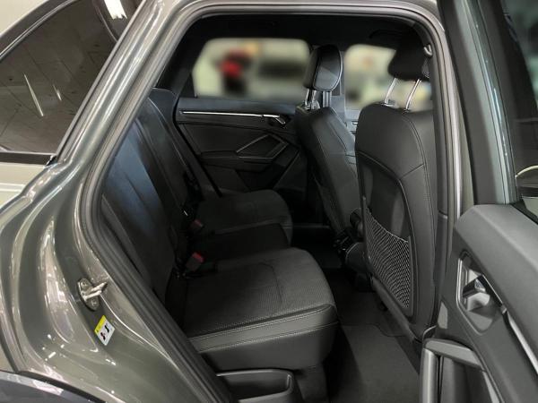 Audi Q3 S line Int. S LED Scheinw. MMI Navi Assistenzpaket Rückfahrkamera