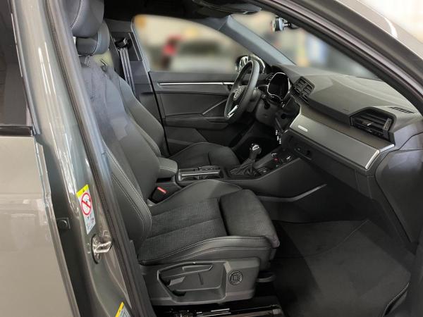 Audi Q3 S line Int. S LED Scheinw. MMI Navi Assistenzpaket Rückfahrkamera