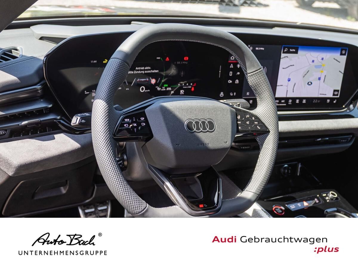Audi A5 Limousine e-hybrid qu LED Massagesitze Panorama ACC Navi