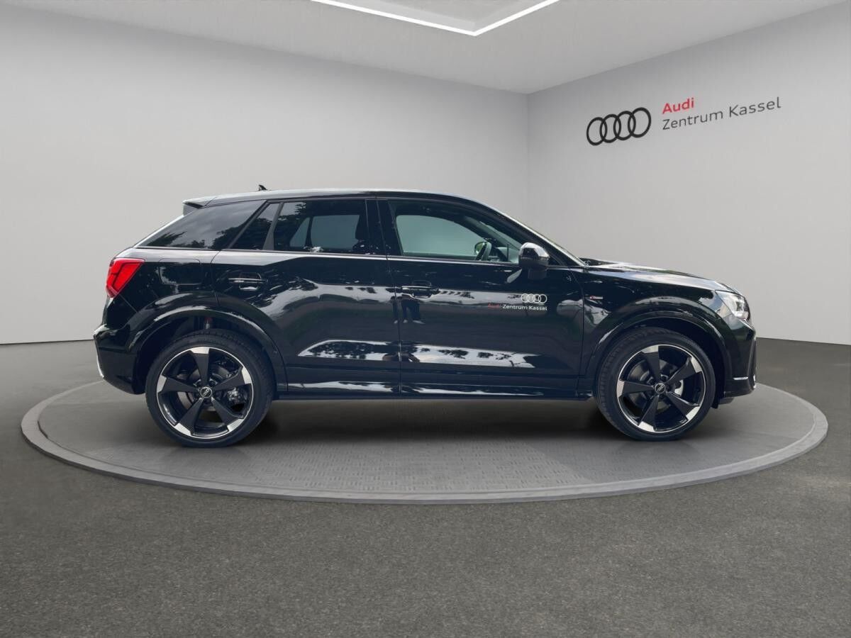 Audi Q2 S line 40 TFSI quattro Matrix Navi Kamera