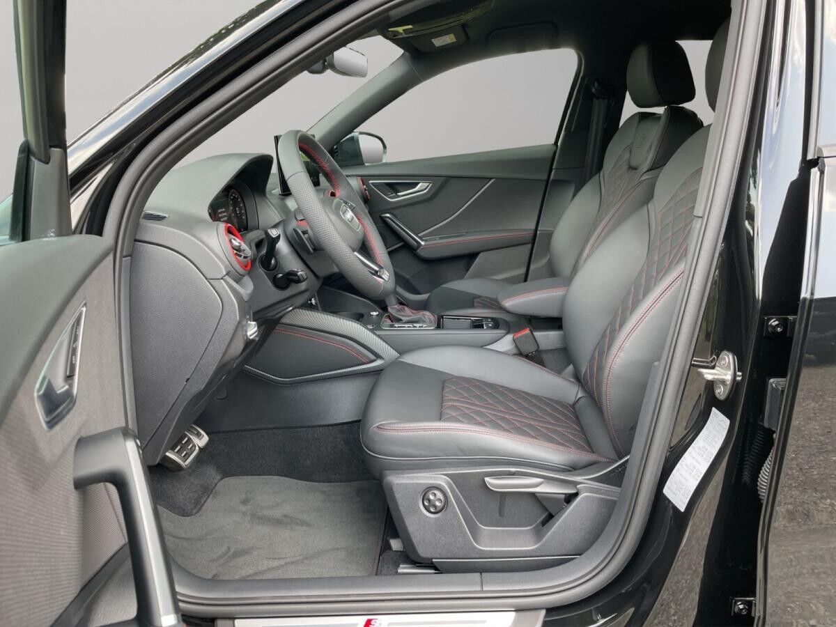 Audi Q2 S line 40 TFSI quattro Matrix Navi Kamera