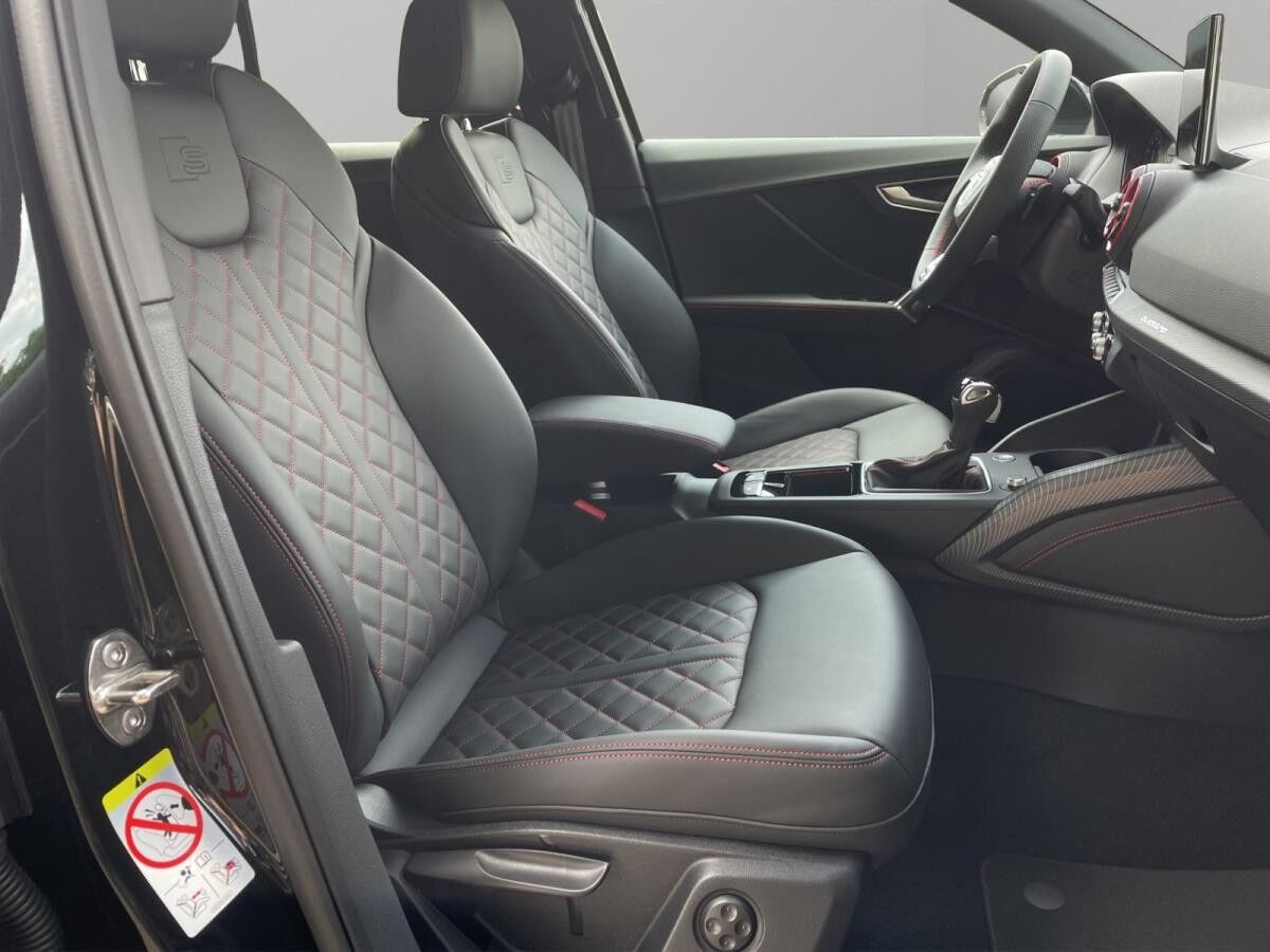 Audi Q2 S line 40 TFSI quattro Matrix Navi Kamera