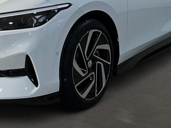 Volkswagen ID.7 Pro S 210 kW - Navi Sitzheizung ACC AHK Leichtmetallräder Wärmepumpe Matrix-LED Travel Assist DAB