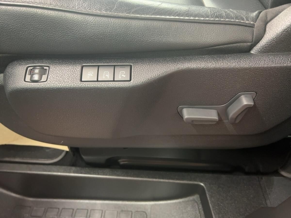 Opel Zafira Life TOURER M 7 SITZER Opel Zafira Life TOURER M 7 SITZER