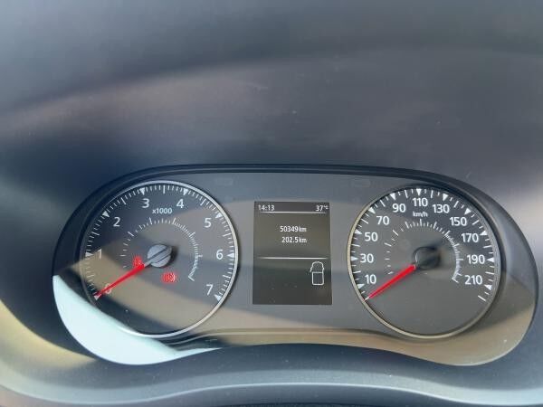 Renault Master 2.3 DCI 135 L2H2 3.5T