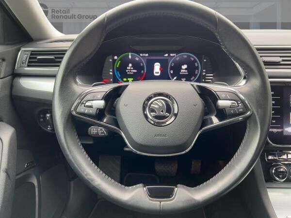 Skoda Superb Combi 1.4 TSI Ambition iV