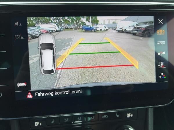 Skoda Superb Combi 1.4 TSI Ambition iV
