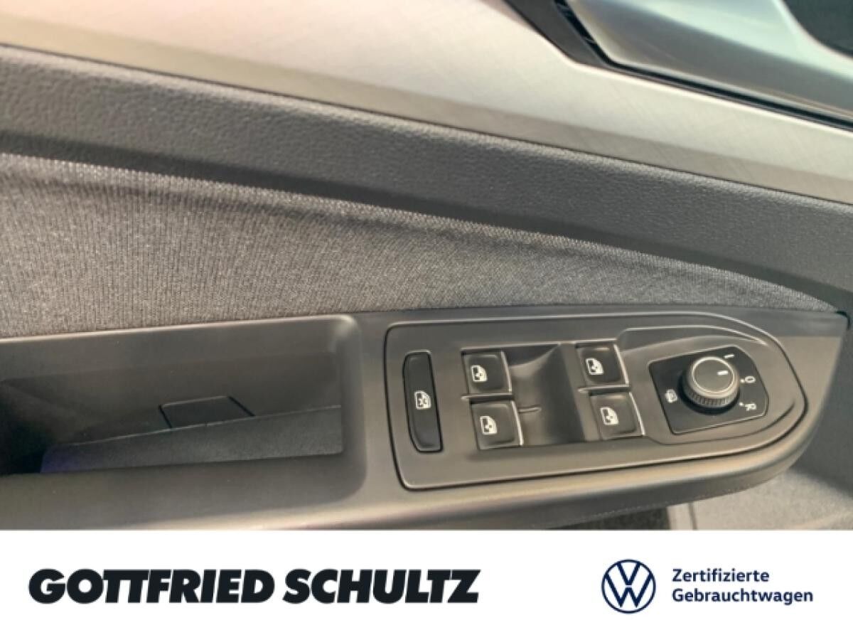 Volkswagen Golf Variant VIII LIFE eTSI DSG NAVI SITZHEIZUNG EINPARKHILFE LED