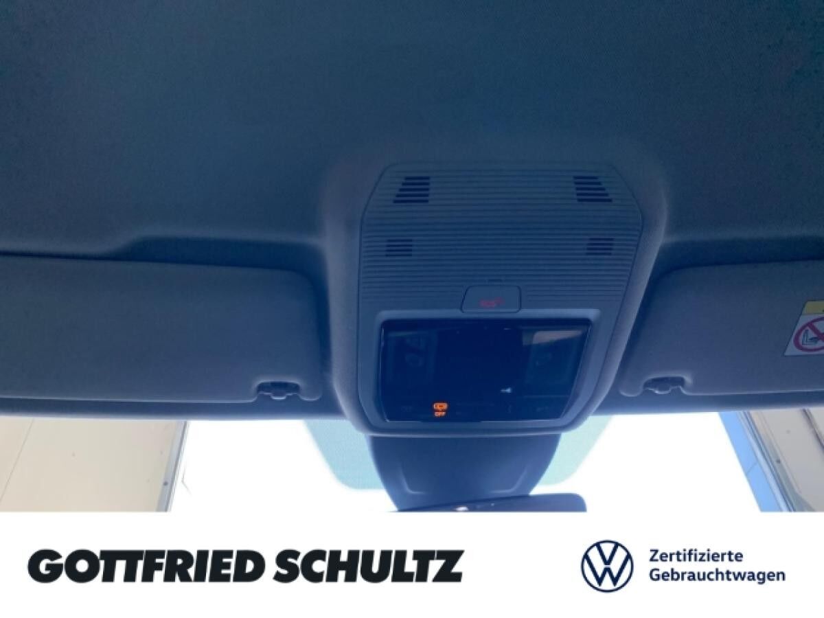 Volkswagen Golf Variant VIII LIFE eTSI DSG NAVI SITZHEIZUNG EINPARKHILFE LED