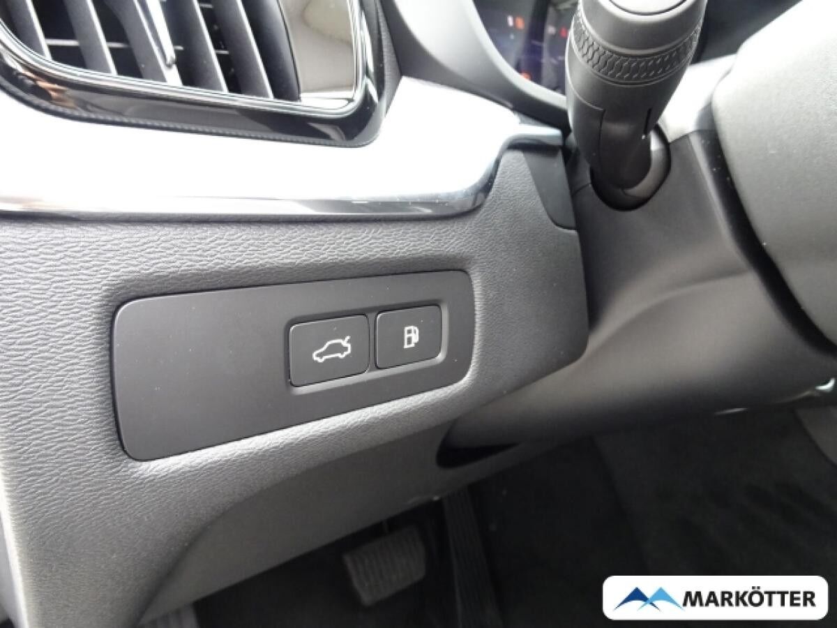 Volvo XC60 T6 AWD Plus Black Edition Recharge/SHZ/LED/