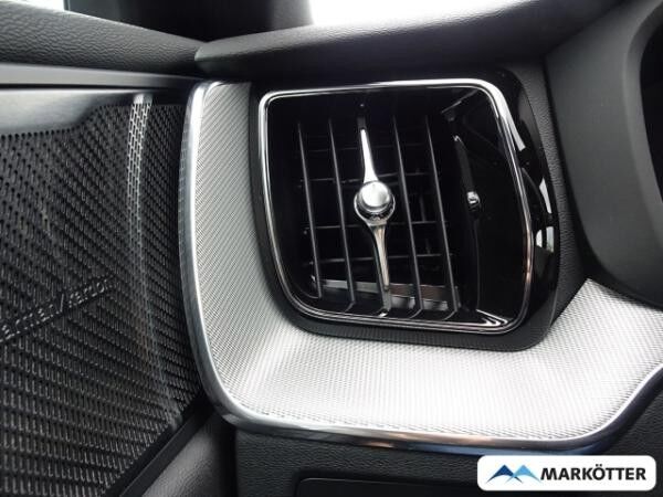 Volvo XC60 T6 AWD Plus Black Edition Recharge /AHK/LED