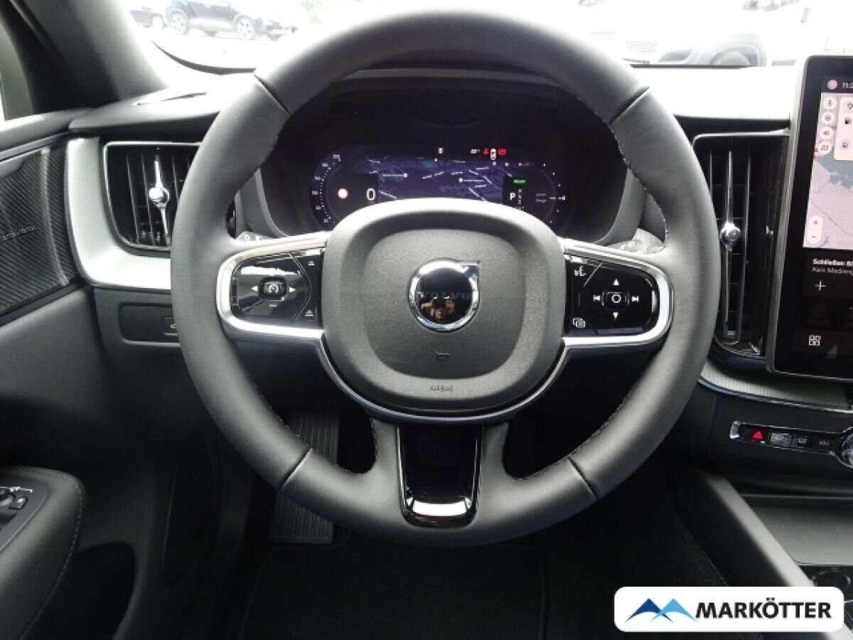 Volvo XC60 T6 AWD Plus Black Edition Recharge/LED/AHK/
