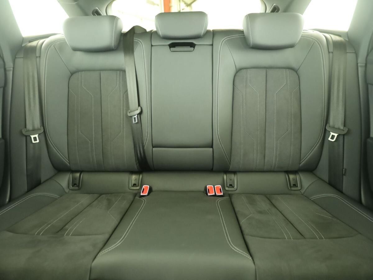 Audi A6 Avant 45 TFSI quattro S line *Pano*AHK*Matrix*