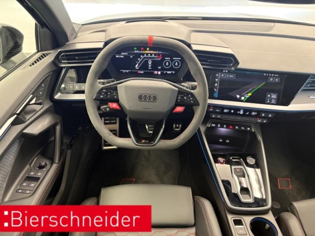 Audi RS3 Sportback GARANTIE EA8 PANO HEADUP SONOS 280KMH MATRIX NAVI LEDER KEYLESS PDC+KAMERA
