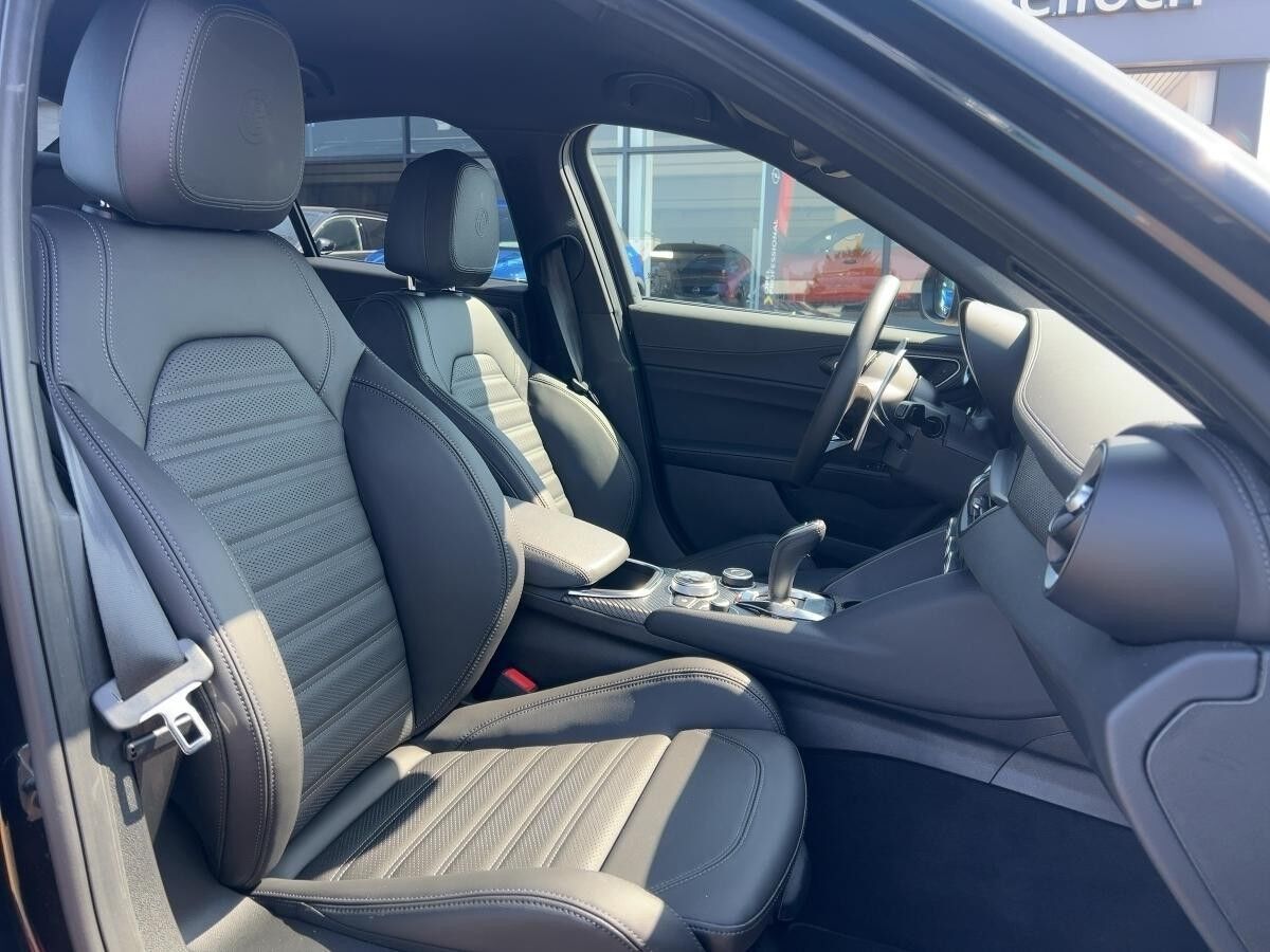 Alfa Romeo Giulia Quadrifoglio MY24 2.9 V6 - Navi*Sofort Verfügbar*