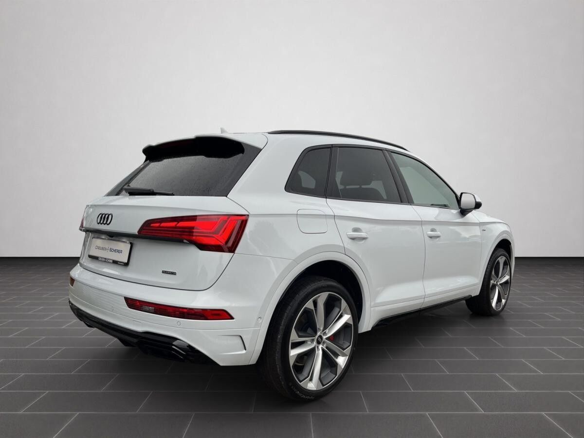 Audi Q5 S line 50 TFSI e quattro S tronic Audi Q5 S line 50 TFSI e quattro S tronic