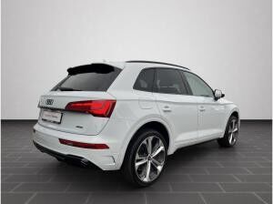 Audi Q5 S line 50 TFSI e quattro S tronic Audi Q5 S line 50 TFSI e quattro S tronic