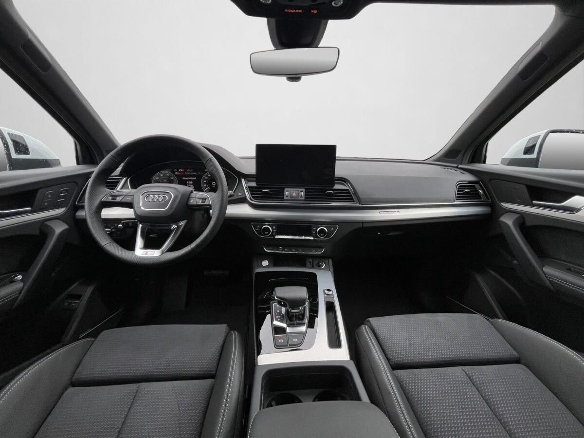 Audi Q5 S line 50 TFSI e quattro S tronic Audi Q5 S line 50 TFSI e quattro S tronic