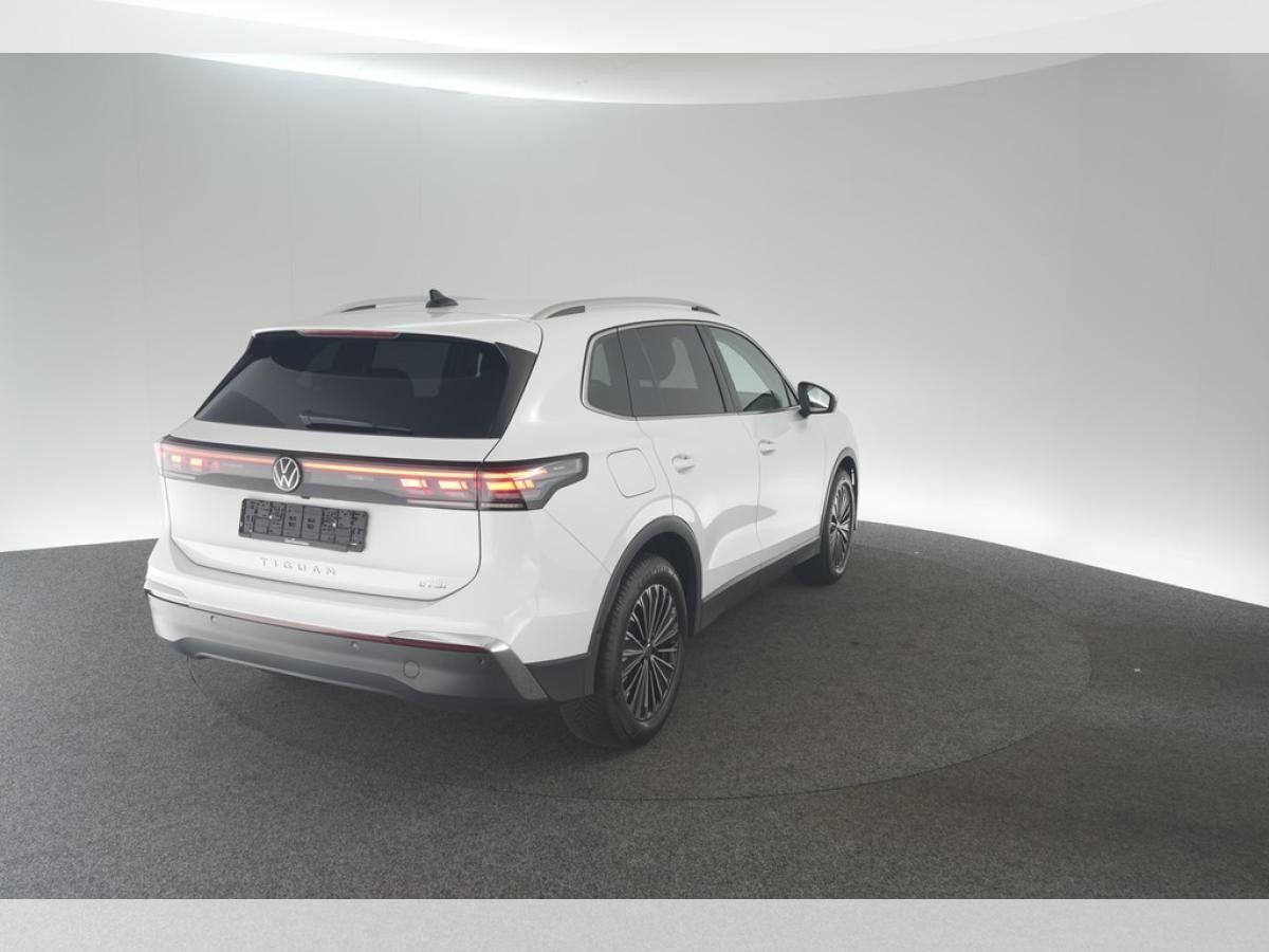 Volkswagen Tiguan 1.5 eTSI DSG Elegance / SOFORT VERFÜGBAR !